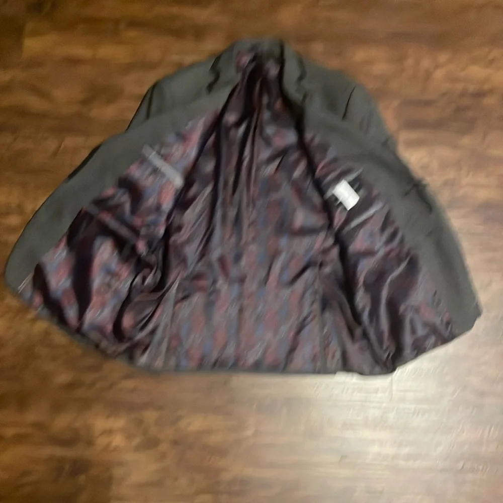 Van Heusen Gray Blazer with Black Notch Lapels. Size 44R, Like New. Retail $200.